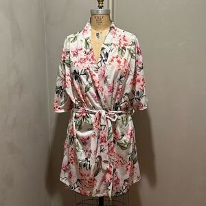 Show Me Your Mumu robe